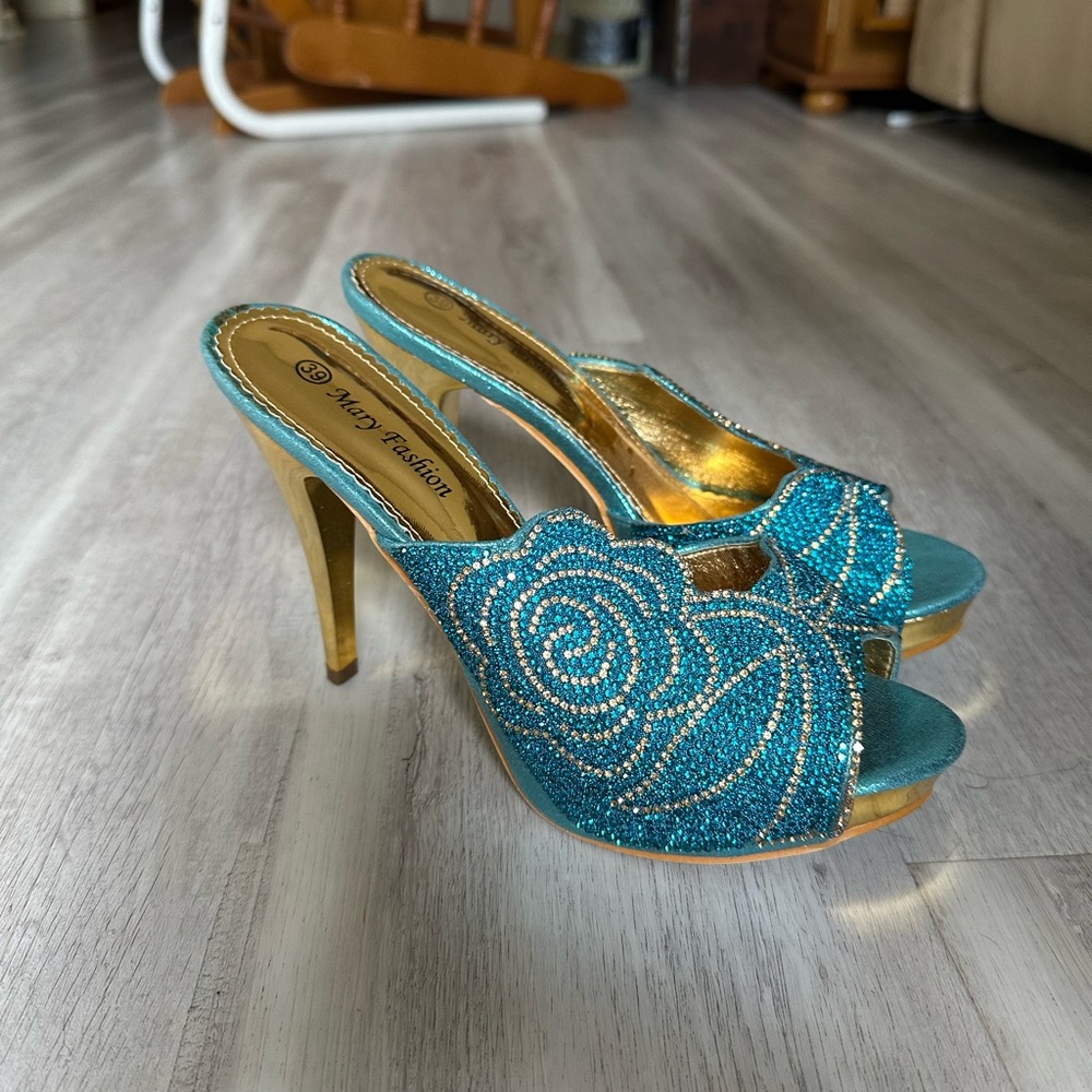 Mary Fashion Heels- Size 39 Rhinestone Blue and Gold
